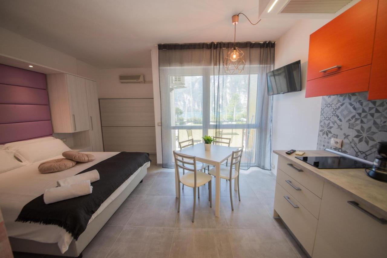 Residence Cristine Riva del Garda Exterior photo