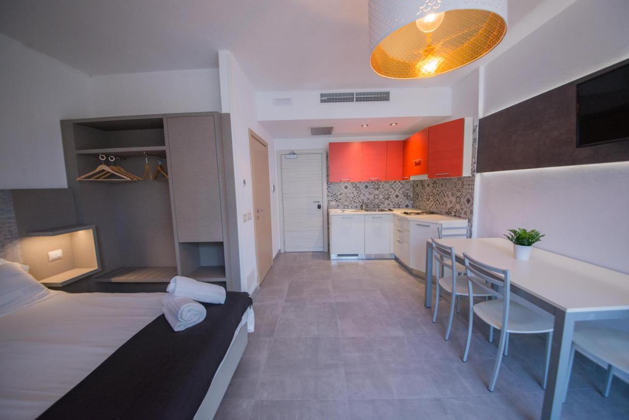 Residence Cristine Riva del Garda Exterior photo