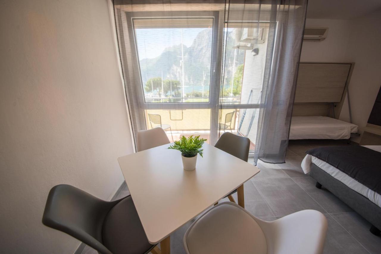 Residence Cristine Riva del Garda Exterior photo