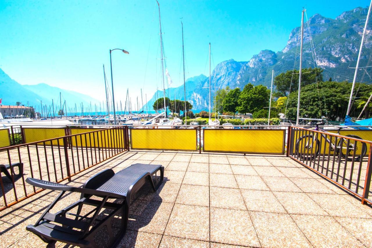 Residence Cristine Riva del Garda Exterior photo