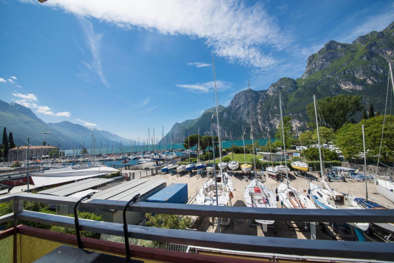 Residence Cristine Riva del Garda Exterior photo