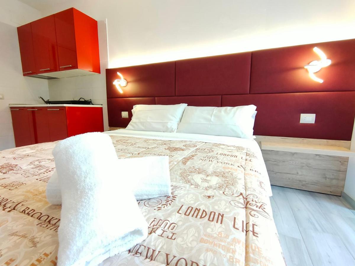 Residence Cristine Riva del Garda Exterior photo